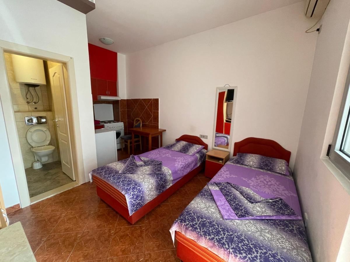 Apartments Zevs Budva Kültér fotó