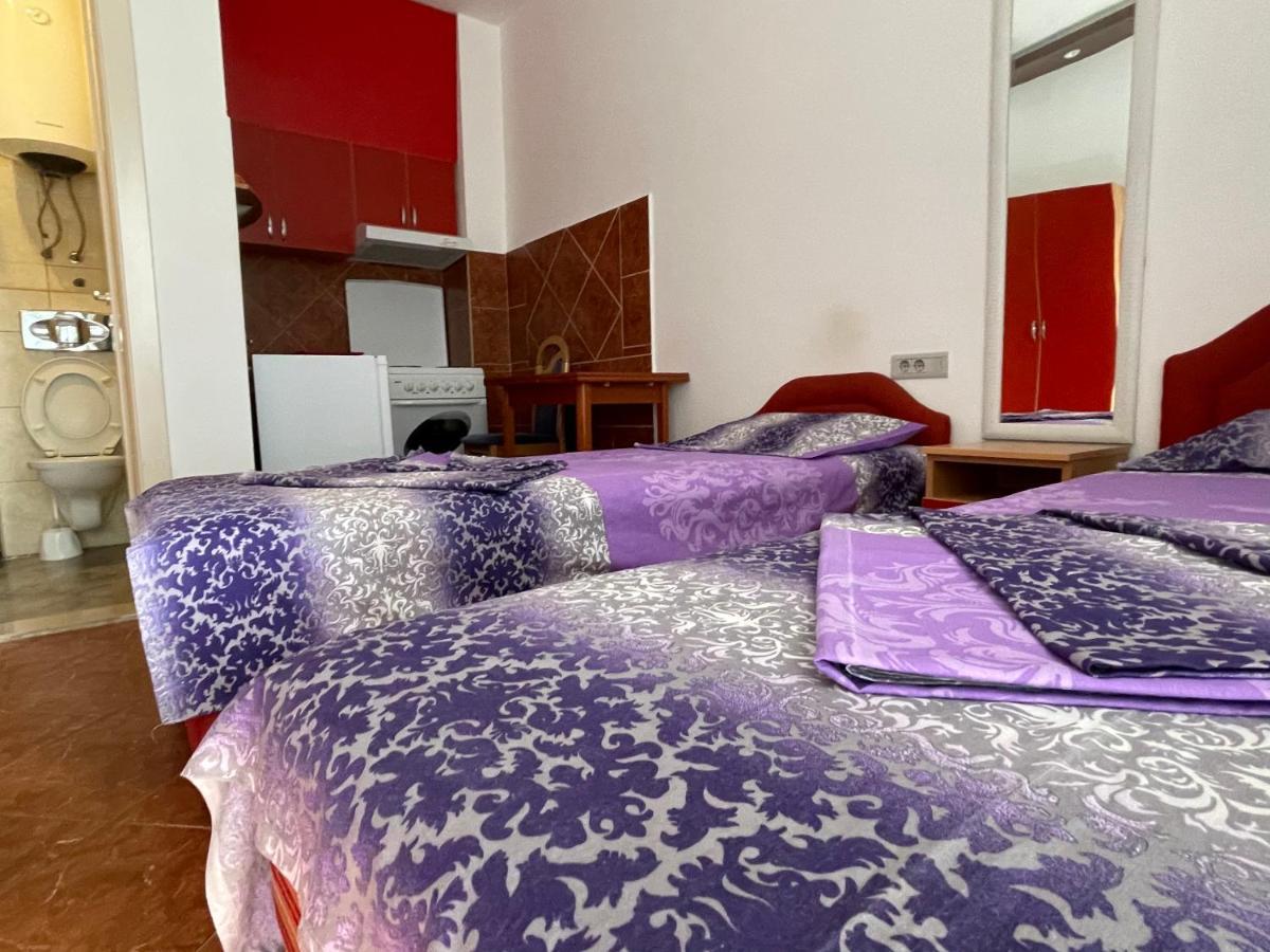 Apartments Zevs Budva Kültér fotó