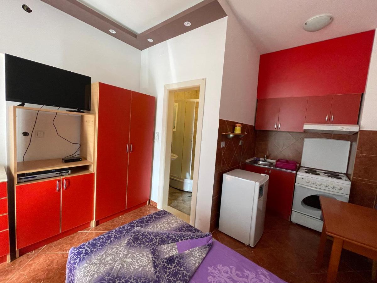Apartments Zevs Budva Kültér fotó