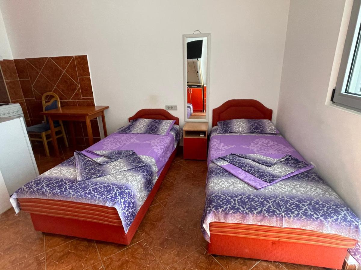 Apartments Zevs Budva Kültér fotó
