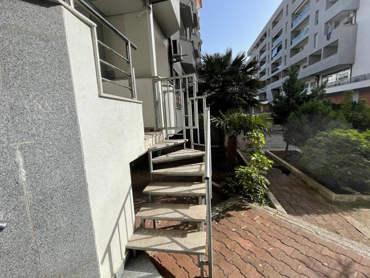 Apartments Zevs Budva Kültér fotó