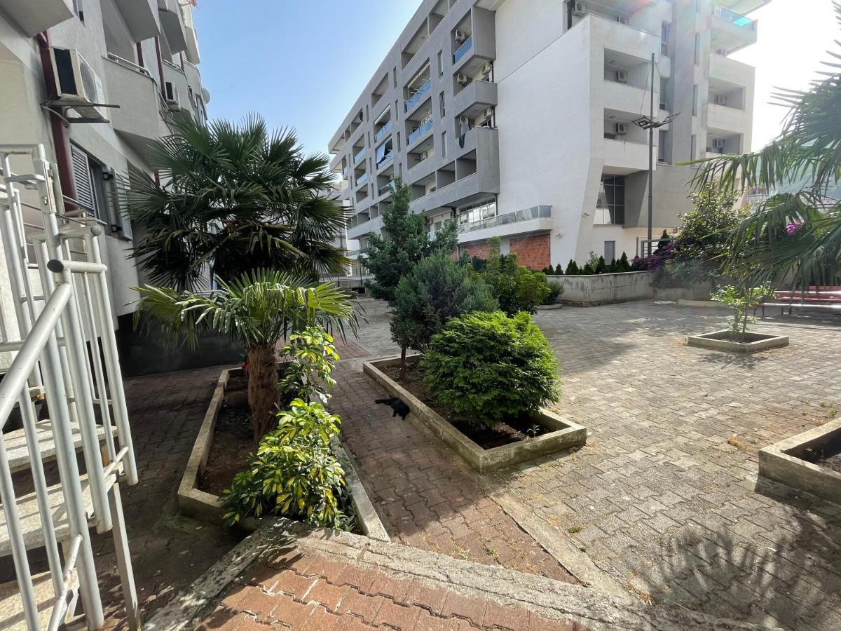 Apartments Zevs Budva Kültér fotó