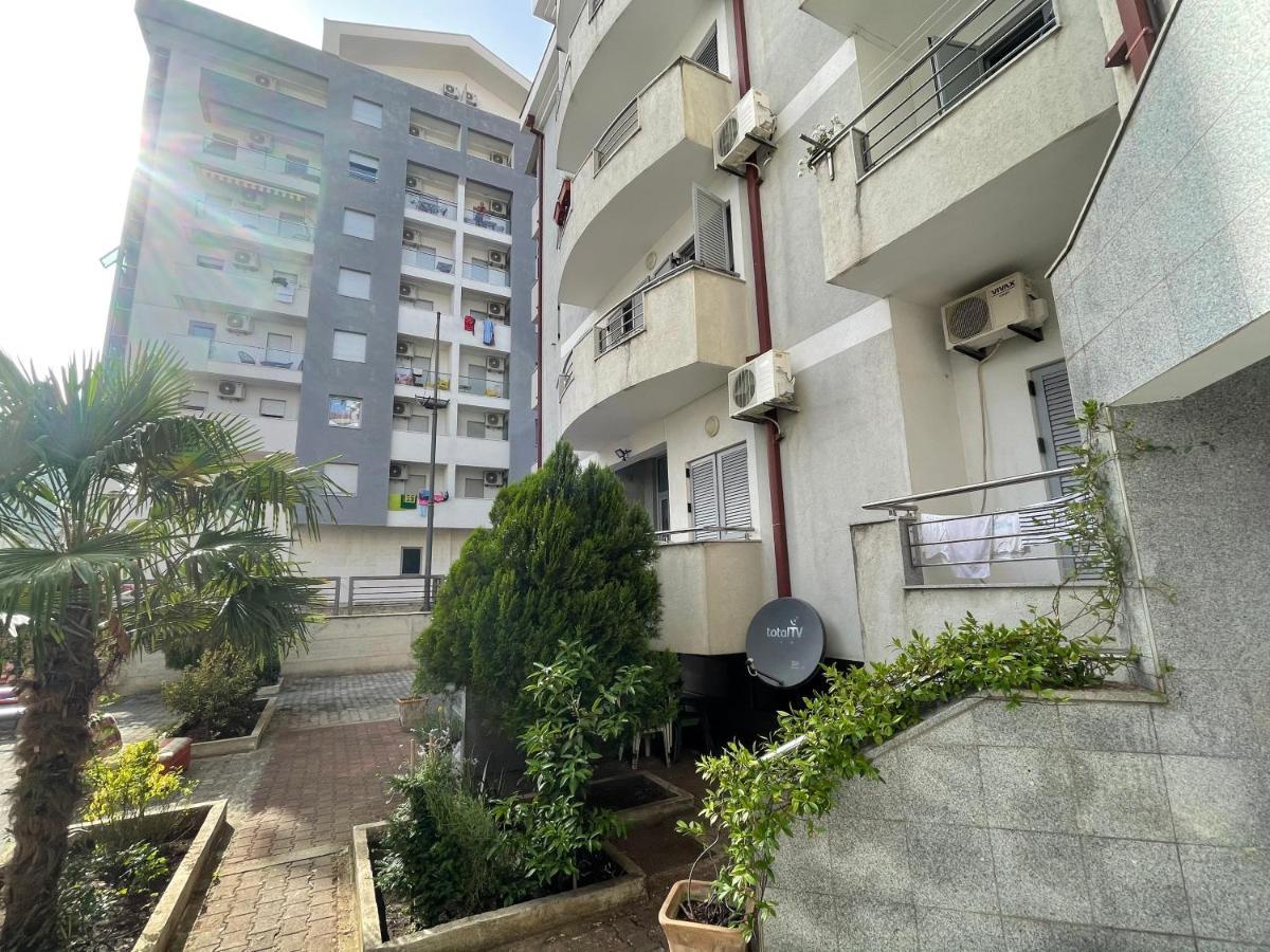 Apartments Zevs Budva Kültér fotó